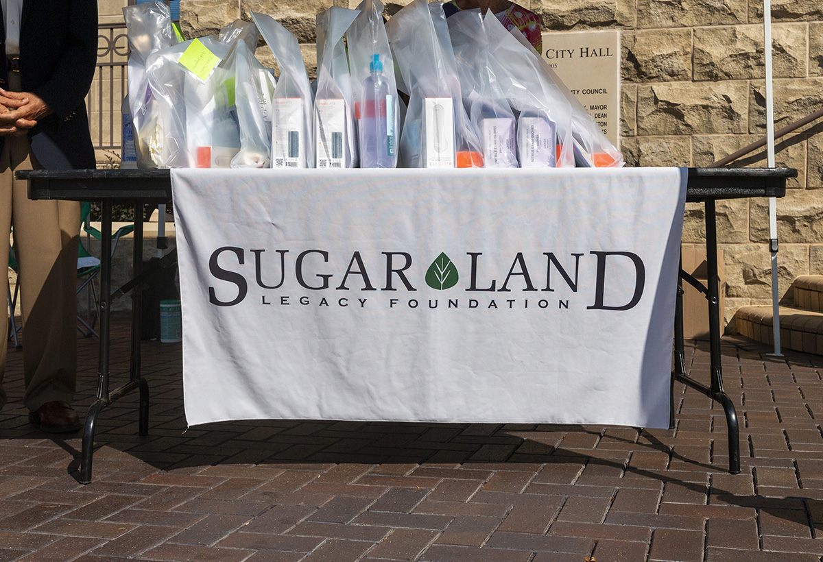 Sugar Land, TX The Sugar Land Legacy Foundation distributed care