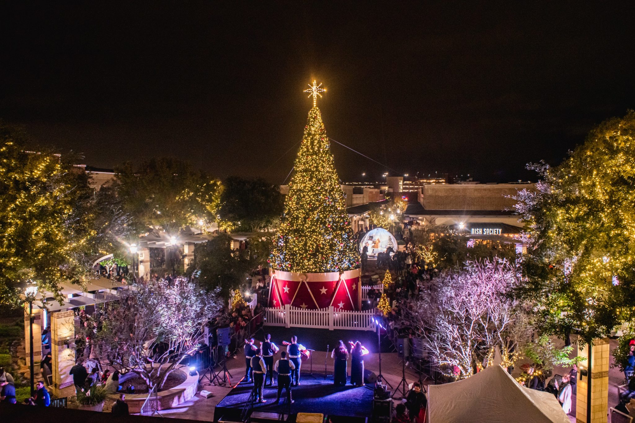 Tree Lighting at LaCenterra Set to Make LongAwaited Return in November 2021 The Katy News