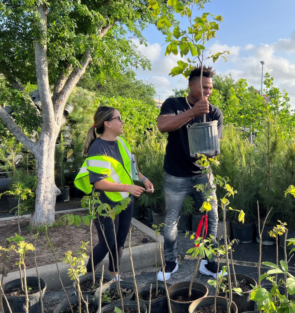 Trees For Houston, LyondellBasell and The Astros Foundation partner to distribute 2,500 trees at