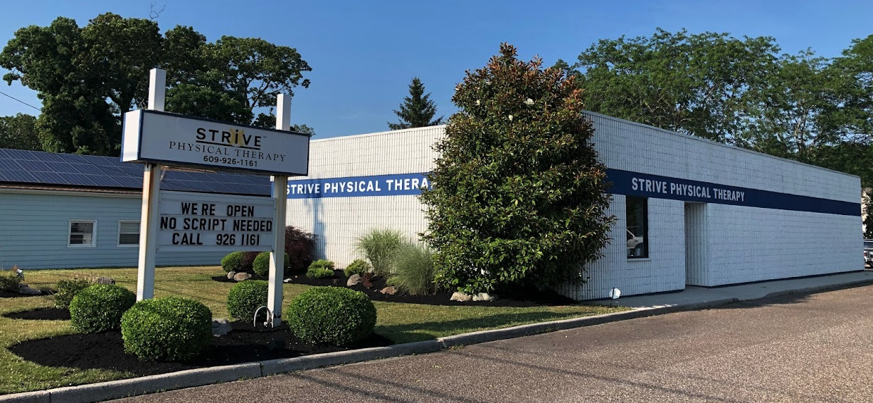 Does Ice or Heat Treatment Actually Help With Pain and Body Aches The