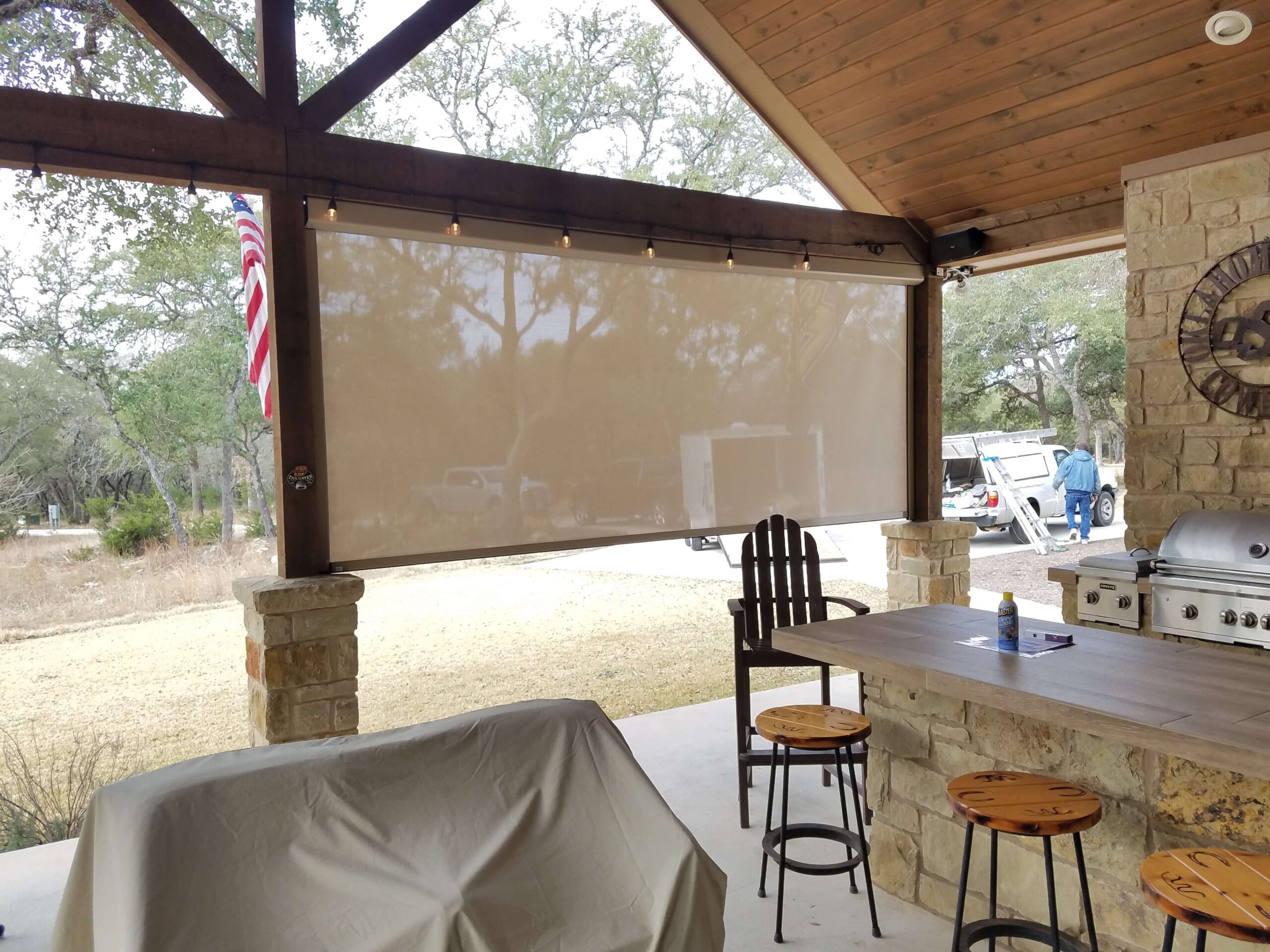 Outdoor Screen