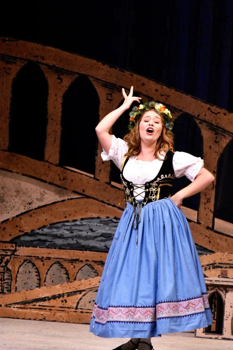 Kaitlyn S The Gondoliers